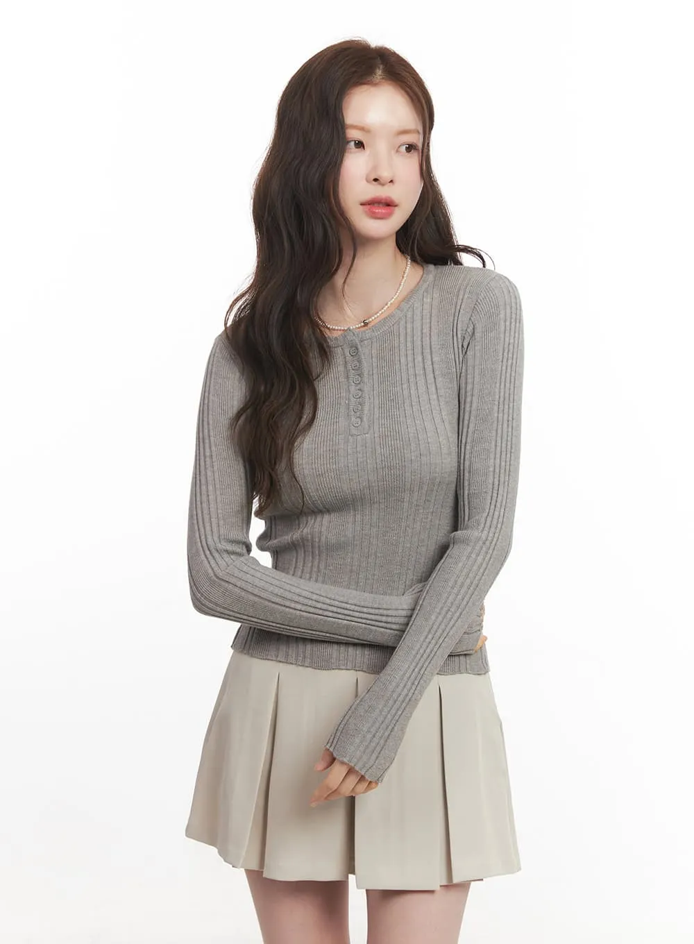 Ribbed Slim-Fit Round Neck Sweater  CA502