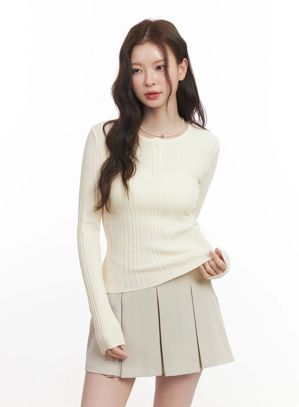 Ribbed Slim-Fit Round Neck Sweater  CA502