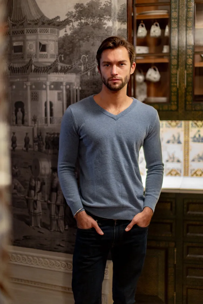 Solid V-Neck Merino-Cashmere Sweater