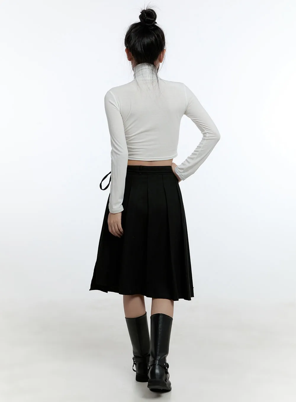 Turtle Neck Slim-Fit Crop Top CD424